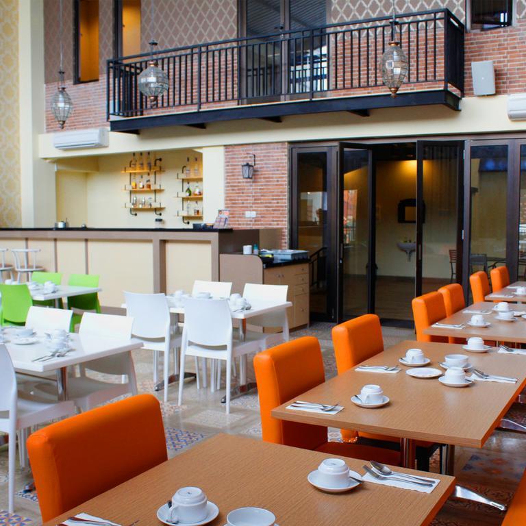 D'Kalpa Hotel Demangan Yogyakarta Pakualaman エクステリア 写真