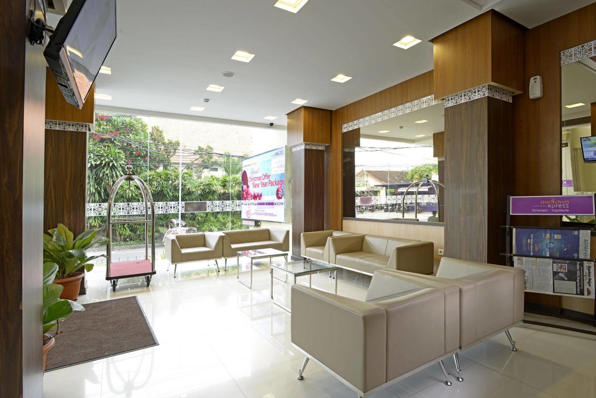 D'Kalpa Hotel Demangan Yogyakarta Pakualaman エクステリア 写真